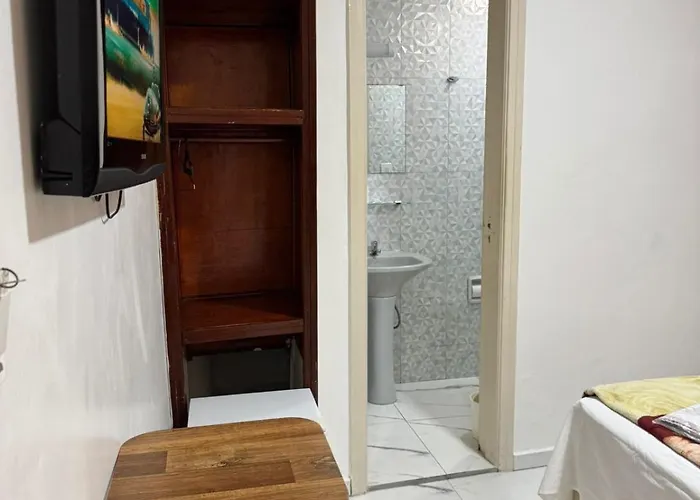 New Point Hotel